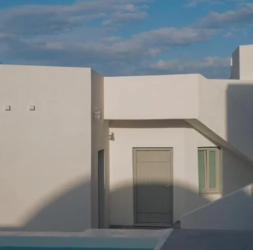 Noir Santorini